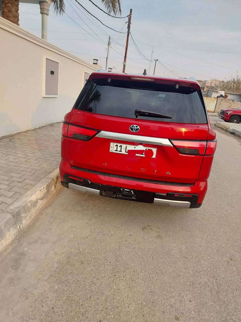 للبيع تيوتا سيكويا 2023 كابستون capstone أعلى فئة فول مواصفات محرك 3.5 تون تيربو هايبرد 
كشنات تدفئه تبريد امامي خلفي 
رادارات امامي خلفي جانبي 
نقطة عمياء 
كامرات 360 
دوسات كهرباء
جنطه كهرباء
راكب 7 
تحديد مسار 
ويل 22
بردات خلفيه وب7 راكب 
صندوق ذكي يفتح عند الاقتراب
وبعد هواية كلش هواية مواصفات بيها 
حادثها  موجود بالصور 
السيارة موجوده ديالى بعقوبة 
للاستفسار الاتصال 
***********
