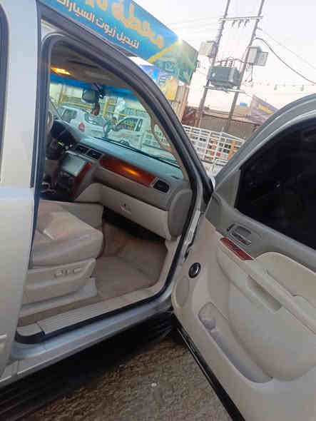 السلام عليكم تاهو ادوات ادوات ادوات فول مواصفات بعده بريحه الشركه كلين بدون ضربه مكفوله من الشخط وللعراق داخله سياحه يعني موديل 2013 بلاد السياره بحاله الوكاله /***********
