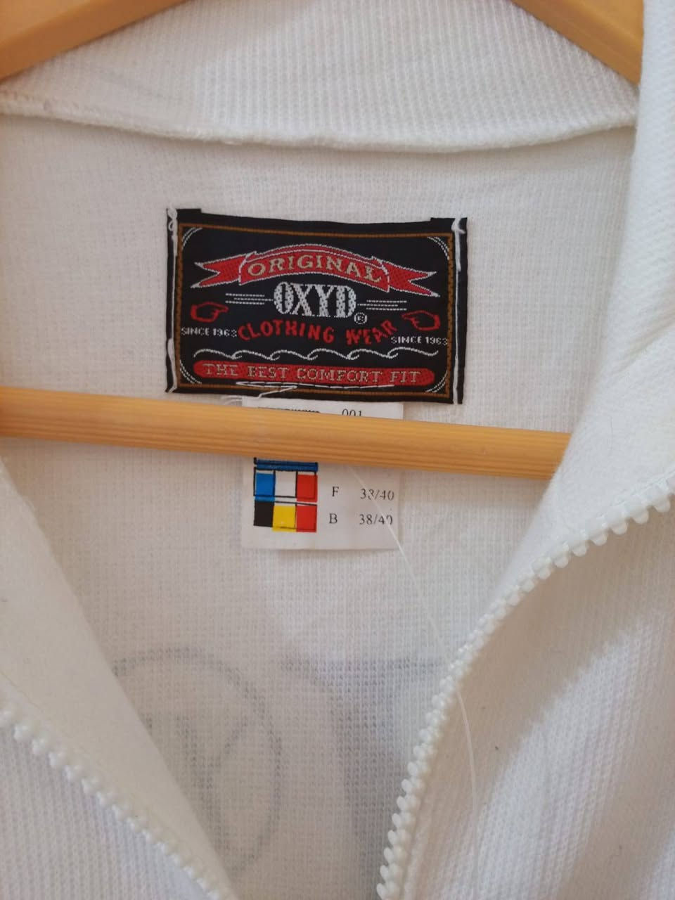 مجموعة تشيرتات ماركة 🫟🎭
نظافة 100% ماملبوس متوفر مختلف القياسات 
والاسعار جداً مناسبه شوف الي يعجبك وتدلل 
توصيل لكل محافظات العراق


**إذا كنت صاحب هذا الإعلان وتريد حذفه لأي سبب، رجاءا أرسل رسالة إلى الدعم الفني**