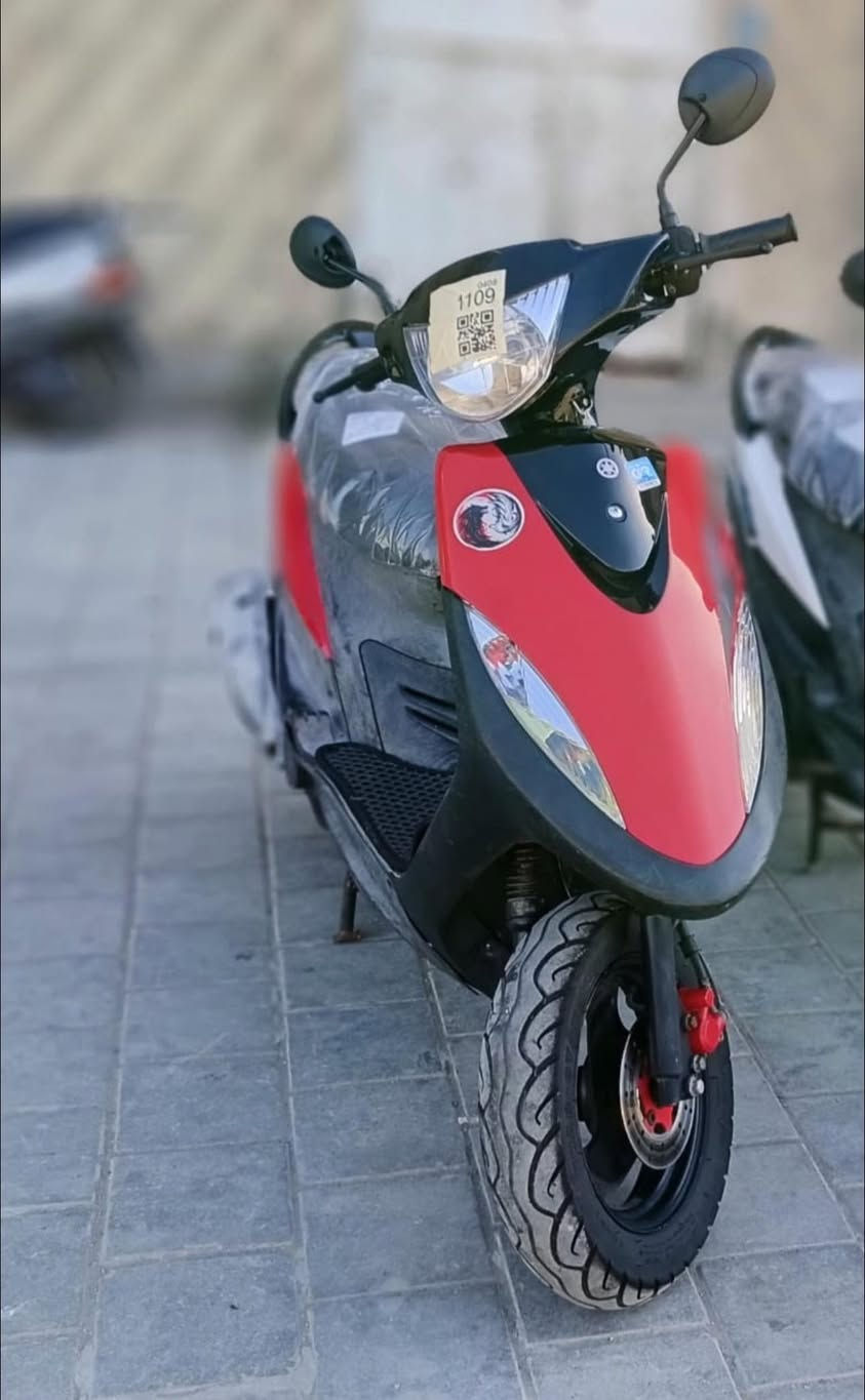 السلام عليكم
ماكس عدله نضيفه الله شاهد.
كله بلادي ما مفتوحه مختمه ما مفتوح برغي بيه للاستفسار ***********
