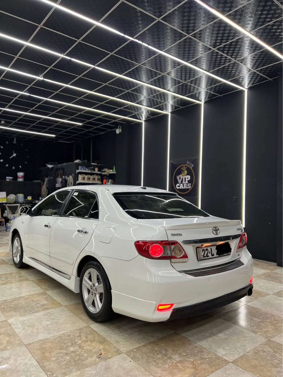 ماشاءالله لەمالی هەموو لایەك
تۆیۆتە کرۆلای 2013 مواسەفات کەندی مەکینەگەورە سپۆرت  فول گەنجانەیە سەیارەکە چاملخ بۆنیت بئ لێدرا سبوخە پشتی کەپسە قەدی بئ قەپوقۆپە سەیارەکە مەکینە کەپسی بیلادیە نەکرایتەوە قەپات کەملیاتە لەجوانی سەنەوی ژینگە هەمووی نوئ یە دعامی لۆ دەعامی بەشەرتە شوێن هەولێر *********** Singapore
