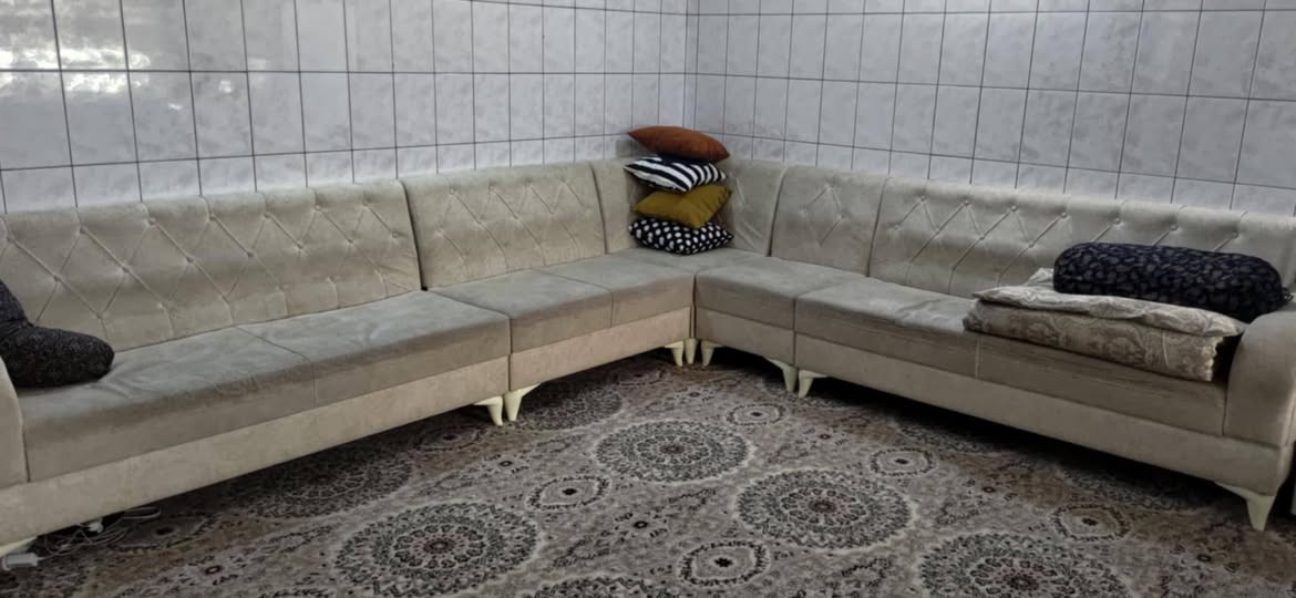 کارگەی قەنەفەی خۆر
کارگەکەمان لە ئێستادا ئامادەیە بۆ گۆڕینی قوماشی هەمو جۆرە قەنەفەیەک

گۆڕینی مۆدێلی قەنەفەکەو چاکردنەوەی 

بە شارەزای چەندان ساڵمان لە خزمەتاناین

ژ.م
***********
***********
