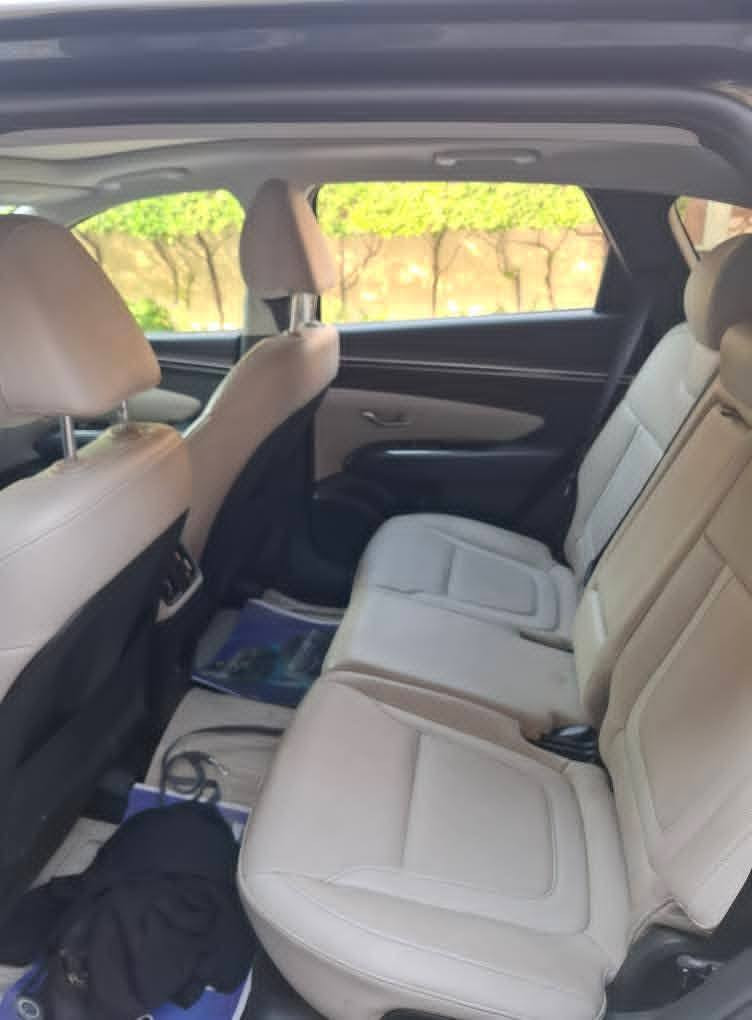 توكسان ٢٠٢٣ vip فول ١/١
للبيع 
توكسان 2023 
وارد امريكي 
——————————————-
فول مواصفات 

بصمه  + دخول ذكي

فتحه سقف بنوراما

شاشه كبير 

كامرات ٣٦٠ درجه

كشنات جلد

كشنات تدفئة 

كشنات كهرباء 

اشاير مري

كامرات ب مري

رادار امامي خلفي 

رادار جانبي 

تحديد مسار

شحن وايرلس 

حساسات امامي خلفي

بجم زنون كامل نهار 

تبريد قطعتين 

تبريد بيانو منفصل 

سستم صوت كامل هارمان كاردون 

تحكم ستيرن فول 

جنطة كهرباء 

قياده آليه 

اربع انظمه قياده 

 السيارة امريكي 

(( حادثه جاملغ وبنيد))

(( بدون ايرباك ))

ماشيه ٣٠  مفوله للاخير السياره وخادم للطيبين 

———————————————————————

مكانه :-بغداد  

السعر :- ١٩٥ بيها مجال 

الرقم:- ‭***********
