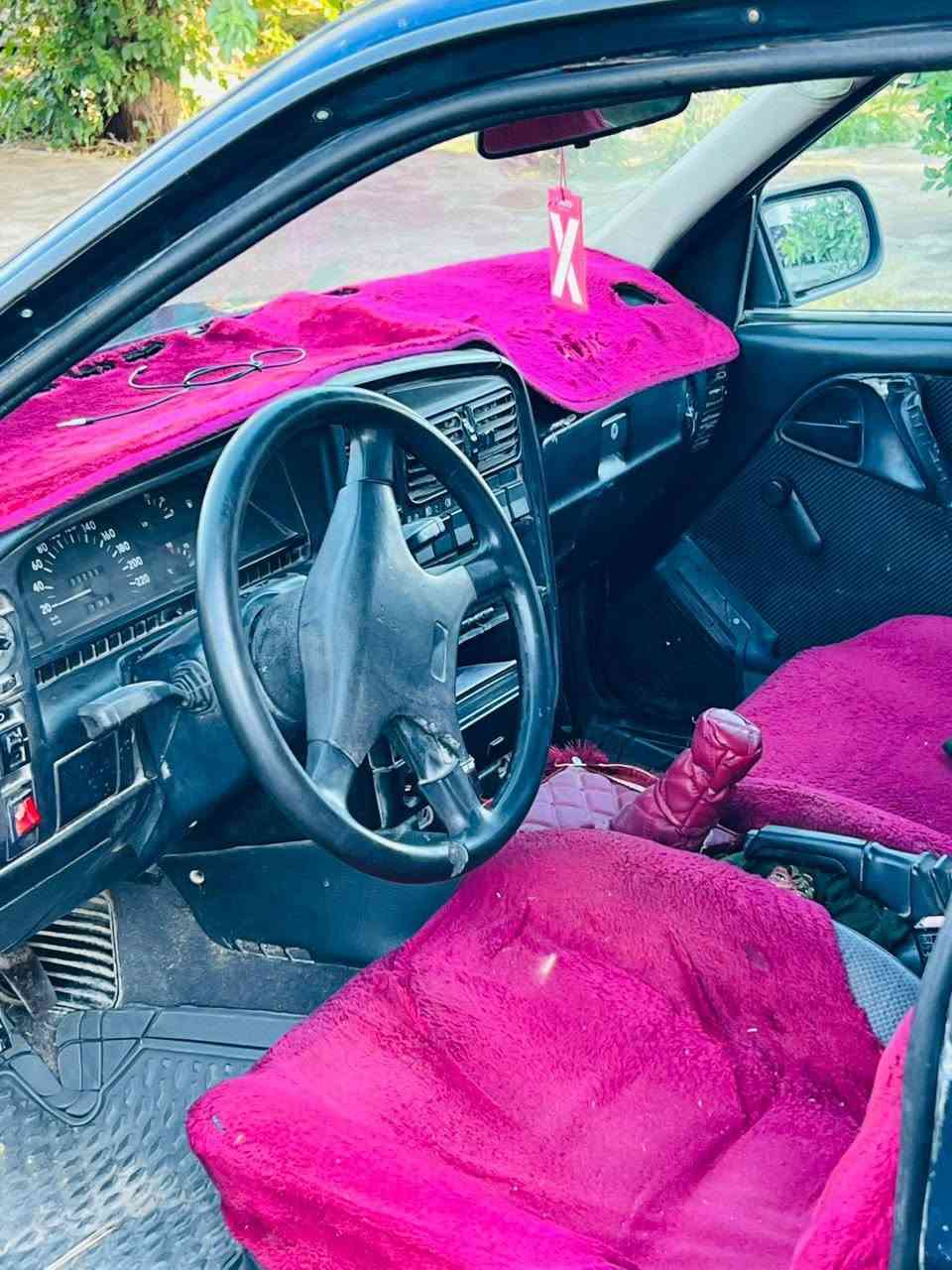 السلام عليكم
اوبل اوميكا للبيع او مراوس حسب القناعة 
كير محرك فول 
صدر جديد 
تخم تاير جديد 
مسجل مع اربع سماعات كصة 
كهربائيات شغالة من الدعامية للدعامية 
نوزلات مع فيت بم مع تانكي بانزين كله جديد 
السيارة جاهزة ماتحط عليه دينار 
مكانه العلم قرية سمرة 
السعر ١٣ وبيه مجال 
***********
