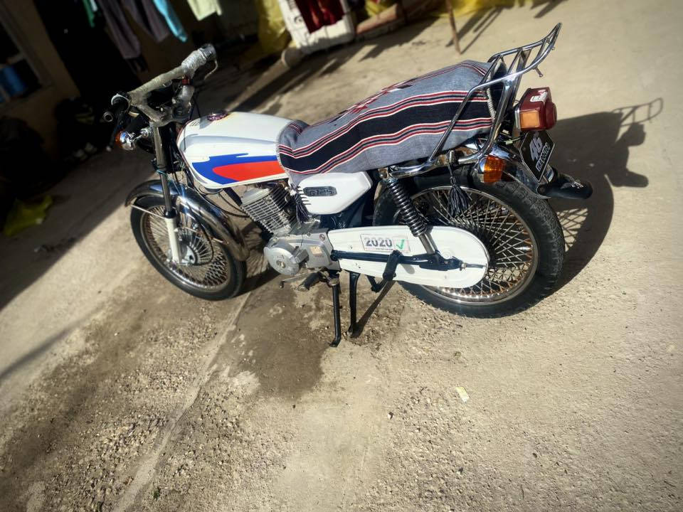 نامه برو موديل ٢٢ اوراق اصولي مكينه زنجيل مفيسله فقط ناعمه وحلوه كهربائيات شغاله سعرها ٥٥٠ وبيها مجال قليل  ***********
