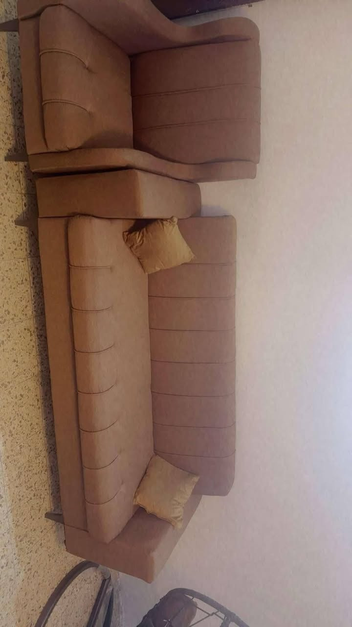 تخم قنفات توركي للبيع 10نفرات نضاف حيل مابيهم اي عيب قليل مستخدم 150 قفل مكان كركوك
***********
