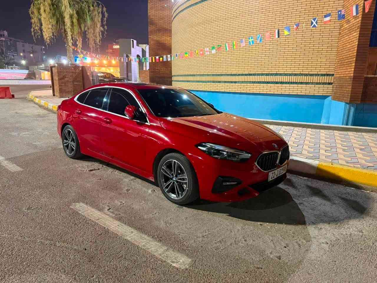 بي ام للبيع فئة 228 موديل 2021  رقمها اربيل 
سيارة امامي خلفي كبس 
حادثها جانبي وكلش خفيف لا تصليح ولا معجون فقط بخ 
ماشية قليل ٤٥ الف فول موصفات 
فتحة سقف ٢ 
بصمة 
دخول ذكي 
رادار 
حساسات امامي خلفي وجانبي 
مانع تصادم 
تحذير خروج مسار 
كراسي كهرباء 
خزن ميموري بالاكراسي الأمامية 
اوتو هولد 
تبريد قطعتين،  منفصل 
سبع اللوان دشبول متغير 
مودات سياقة / ١-ايكو و ٢-عادي و٣-سبورت 
لد نهاري ( لايت امامي خلفي لد) عدسة الايت الأمامي متحركة
كامره خلفية متحركة  + حساسات 
****وياها باج تظليل٨٠٪؜  ****
سعر ٢٠٠ $ وبيها مجال بسيط 
مكان السيارة بغداد الداودي خلف إفران سومر  
***********
