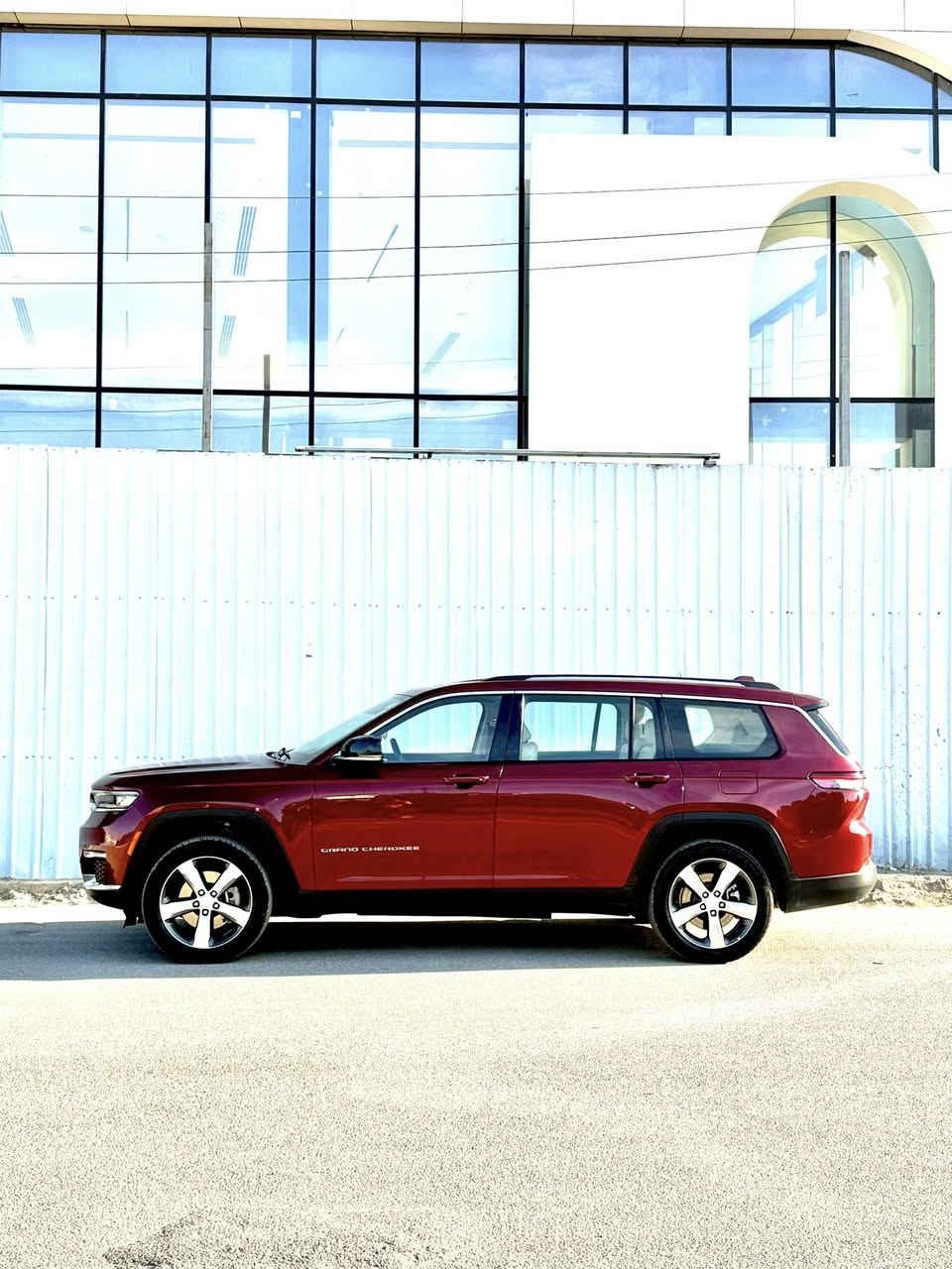 سلام عليكم 
للبيع جيب 2021 خليجي وكاله هارلم 
مواصفات لمتدد فول 1/1 
مكفوله عدا بارد بسيط 
بدون صبغ بدون تبديل 
ماشيه 40 الف 
مواصفات سياره 
بنوراما 
داخل بيجي 
تبريد مركزي 3 قطع 
تدفئه تبريد كشنات 
7 راكب 
شاشه كبيره 
صندوك كهرباء 
كشنات جلد
كشنات كهرباء 
مكينه بانزين 3600
6 سلندر 
رقم أربيل بسمنه تحويل ثاني يوم 
مكاني بغداد 
للاستفسار ***********
