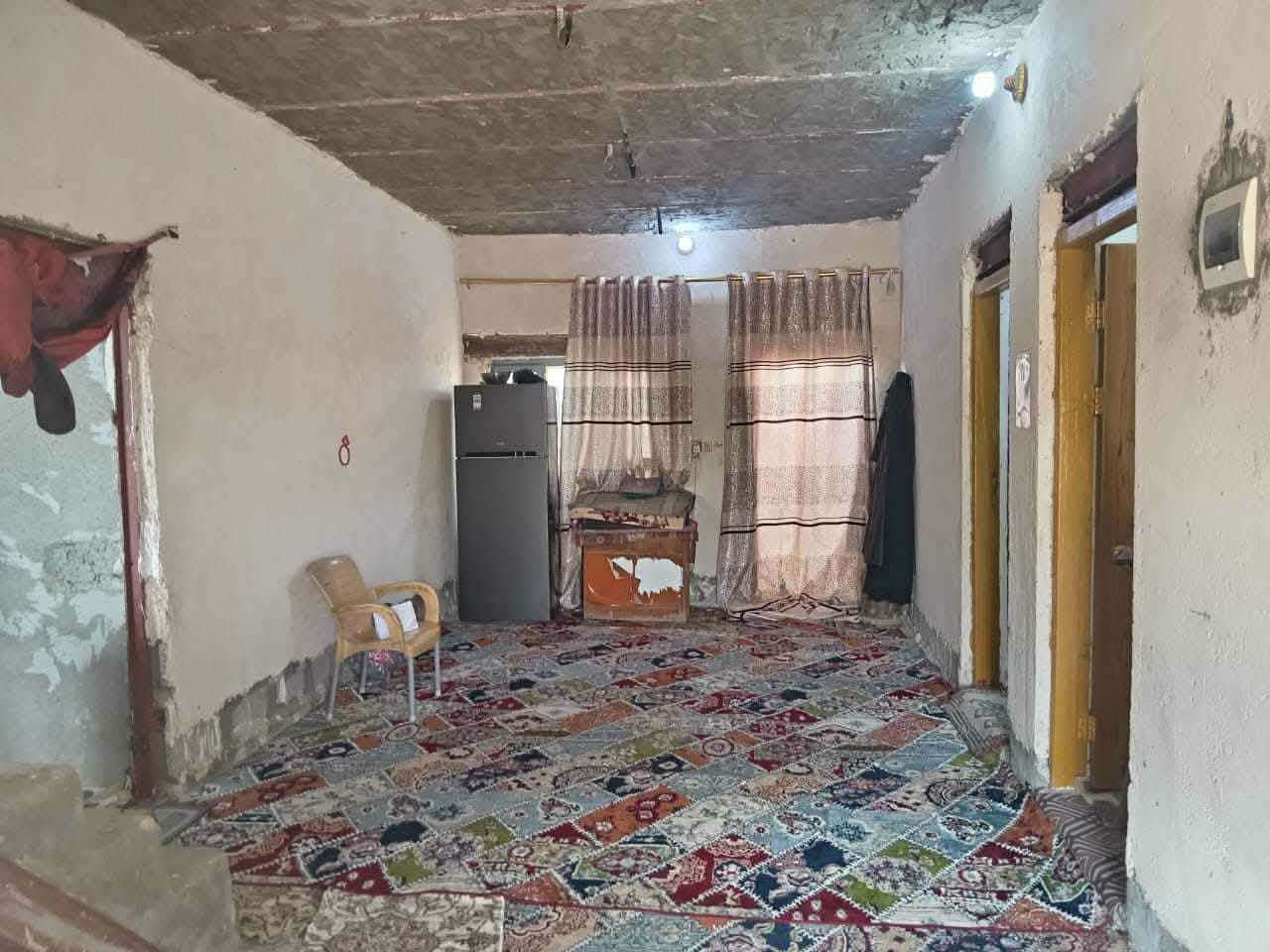 بيت للبيع المساحه 200م يحتوي على غرفتين وصاله واستقبال وصحيات داخليه وخارجيه ومطبخ البناء بلوك الموقع قرب روظه النسيم السعر 25 مليون وبي مجال بسيط للاستفسار مراسله الصفحه او الاتصال ع الرقم ***********
