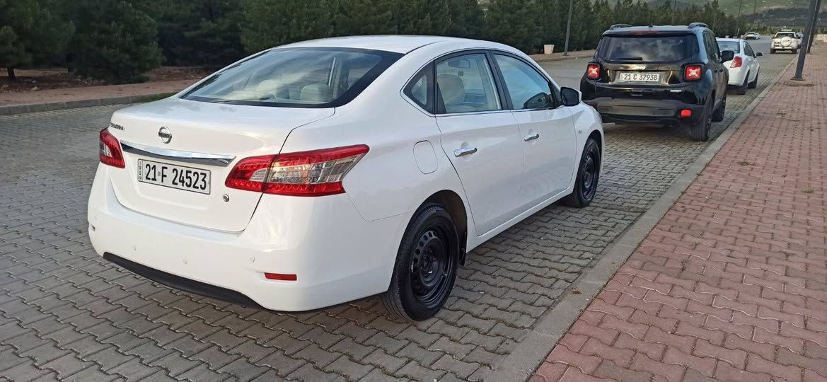 نیسان سێنترا خلیجی یابانی مۆدێل 2018بەناوی خۆمەوە سەنەوی تا کۆتای 2028تازەیە 97هەزار رۆشتوە پاک و بێ عەیب و عەزێت نەدراو تایەو پاتری و ڕۆن و هایدۆلیک تازە گۆراوە دوو پەڵە بۆیاخی هەیە لەگەڵ چوارپەنجە سارد سعری 132معامەلە *********** السليمانية, العراق
