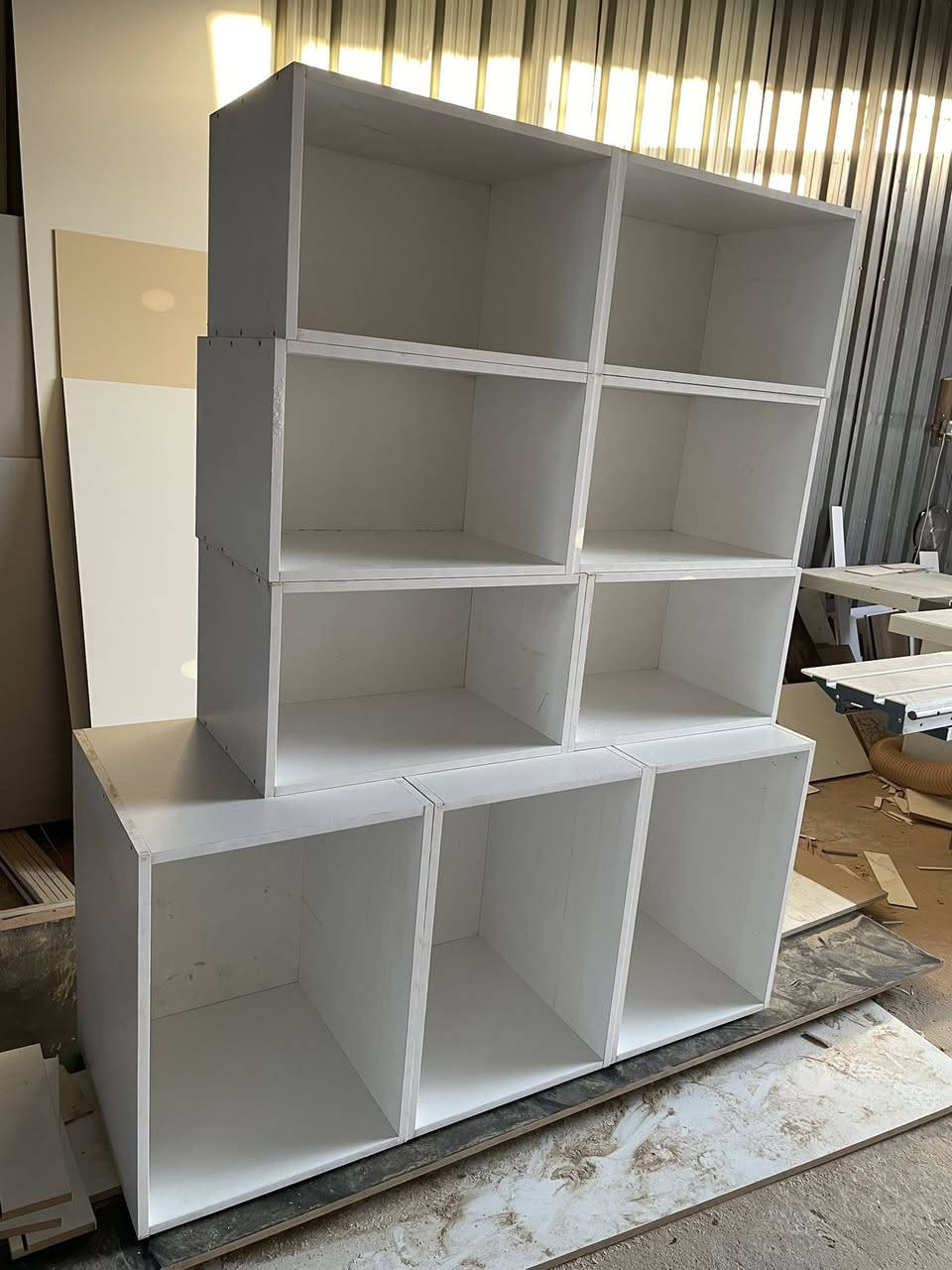 السلام عليكم ورحمة الله وبركاته
إلى أصحاب المعامل والمعارض والشركات 🌟

نقدم لكم خدماتنا المتكاملة في تنفيذ الأعمال الخشبية بأعلى جودة واحتراف:

🔹 تصنيع كابينات المطابخ (MDF – فوم – بلايوود)
🔹 استخدام لوح تركي أصلي بسماكة 18 ملم
❌ لا نستخدم المواد الصينية أو الإيرانية
🔹 هيكل ثقيل مع ظهر 5 ملم (وجهين)

🔹 تنفيذ فاترينات للصيدليات ومحلات الكوزمتك
🔹 عمل كونترات (كاونترات) وغرف نوم بتصاميم عصرية

✨ دقة عالية في العمل
✨ نظافة بالتنفيذ وتسليم مرتب
✨ أسعار مناسبة للجميع
✨ إنجاز سريع ضمن وقت قياسي

🚚 خدمة توصيل إلى جميع محافظات العراق 🇮🇶

📞 للاستفسار، يرجى المراسلة أو الاتصال
💰 الدفع نقداً فقط

***********✅
