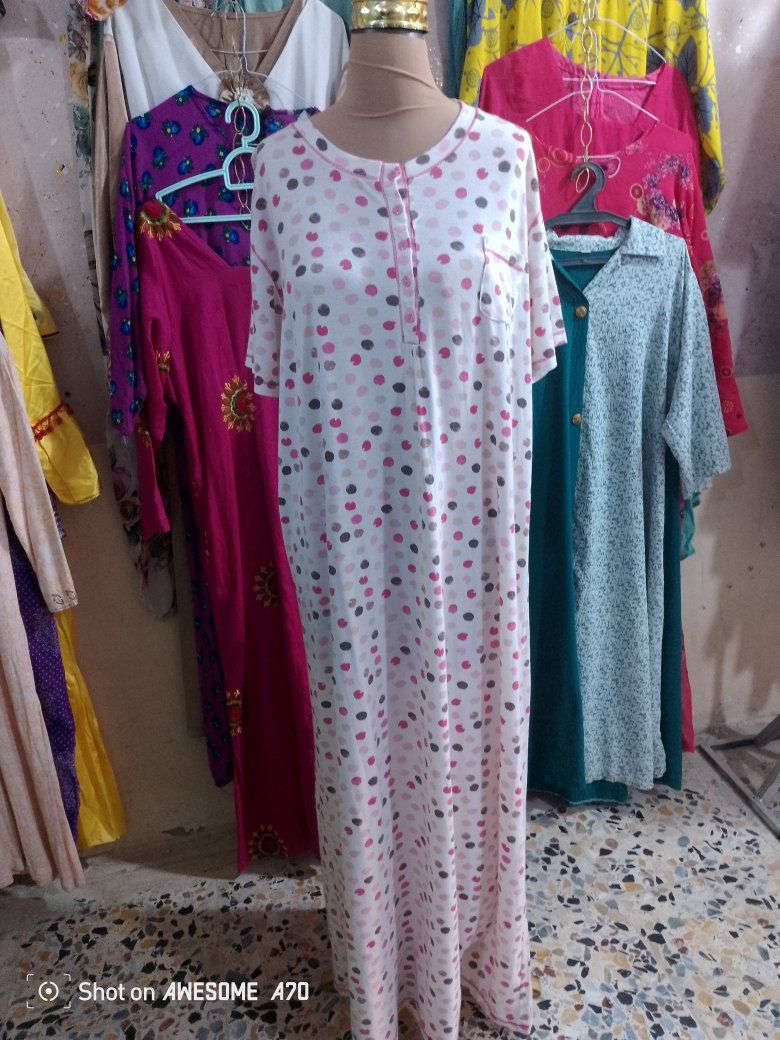 تخفيضات 🏃🏻‍♀️خاصة بمناسبة رمضان المبارك 🌙
عروض مميزة… وجودة تستحقونها🗣️

سعر القطعة ب 4000 😍👗

✨ أناقة مريحة… بإطلالة أنثوية راقية ✨
تشكيلة مميزة من الثياب والفساتين والدشداشات النسائية الطويلة والقصيرة بخامات ناعمة وتصاميم أنيقة تناسب البيت والمناسبات.
اختاري راحتكِ وتألقكِ كل يوم. 🌸

عنوان المحل سبع البور منطقة الاربعتالاف ليان بيوتي مقابيل محلات عصام اهلا وسهلا بالجميع 🫶


**إذا كنت صاحب هذا الإعلان وتريد حذفه لأي سبب، رجاءا أرسل رسالة إلى الدعم الفني**