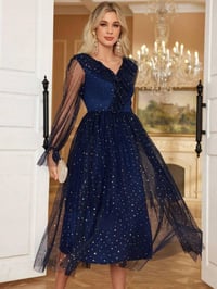 فساتين • شي إن • توصيل