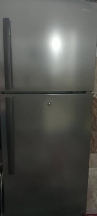 ثلاجه للبيع حجم16  07704760803