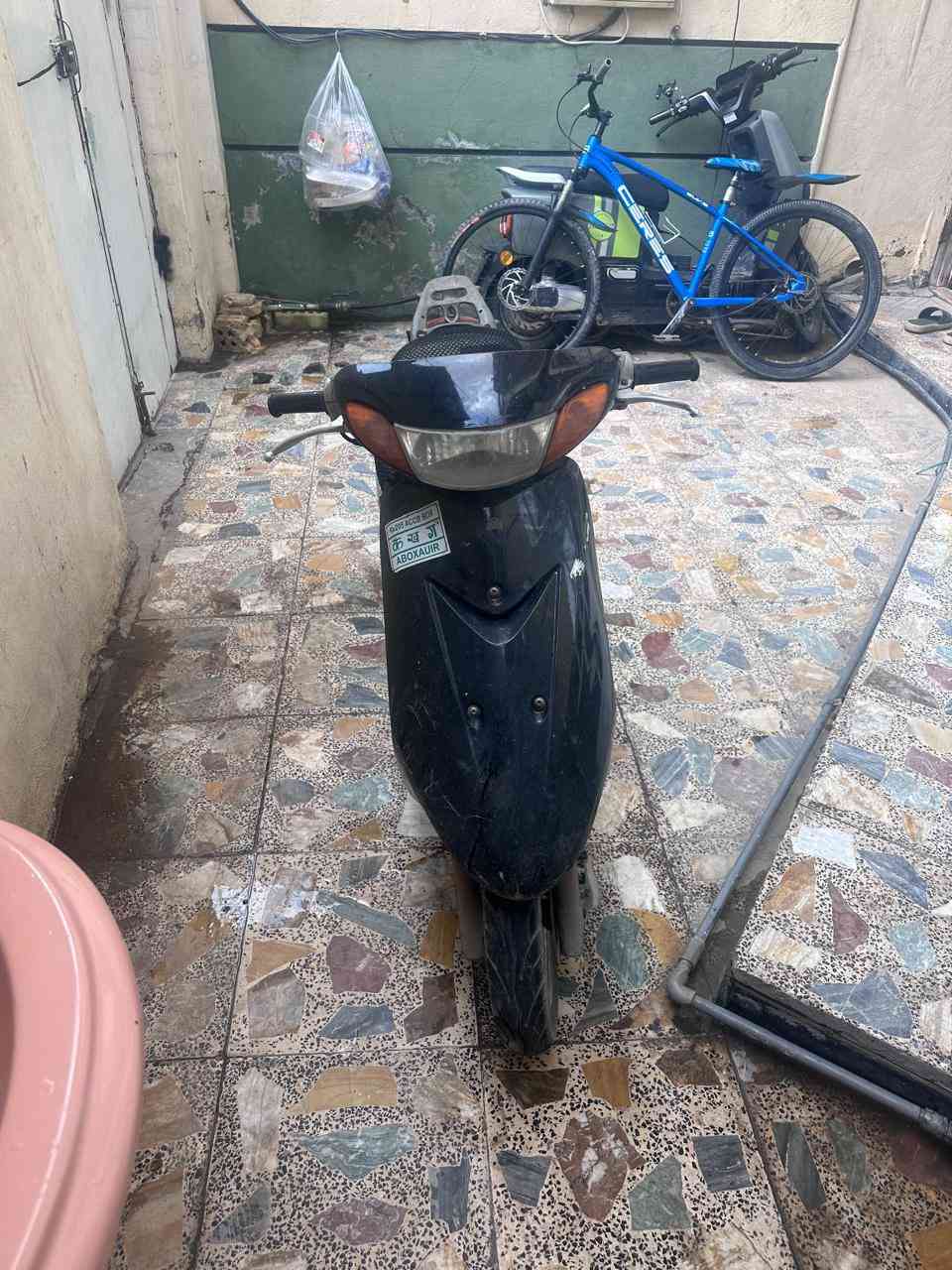 سلام عليكم عصفوريه كوم حديد 
سعر 90 مكاني شارع الكاشي الكماليه 
***********
