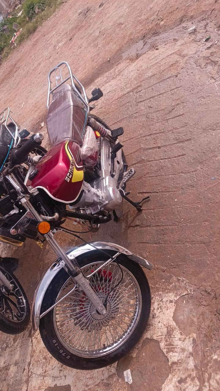 السلام عليكم دراجة تايكر للبيع موديل 25 الدراجة مقفلة من كلشي الدراجة خير من الله  ما بيها نقص برغي الدراجة نازلة ب2025/12/18  الدراجة ماشية 4000 حقيقي السعر 675 وبيها مجال بصيط  وغير متواجد خاص رقم الهاتف ***********
