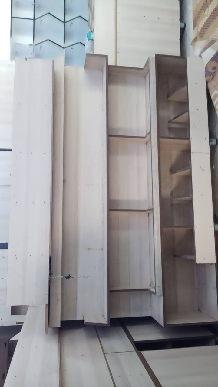 سلام عليكم رفوف اسواق او كرزات للبيع مكاني الاوسمه قرب سبع قصور
***********
