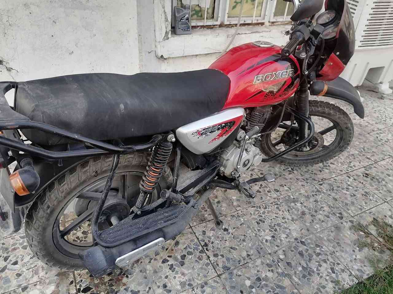 السلام عليكم.
بوكسر 22 دراجه خير من الله ع ايدي مكينه مناقصها شي مجفتها تجفيت شركه شباب يعني نامعه تصعد وتشوف بيها ورقه منفيس ضايع واني مشيت بالمعامله وصلت للاستلام بس تركتها لان صار ضرف عندي مهم يعني منفيس مالتها بس ضايع باقي أوراق كامله اني اكفلها من كل شي سعرها مليون بيها مجال مستعجل ع بيع شراي تعال بيك خير ودلل
***********  مكانها الوزيريه
