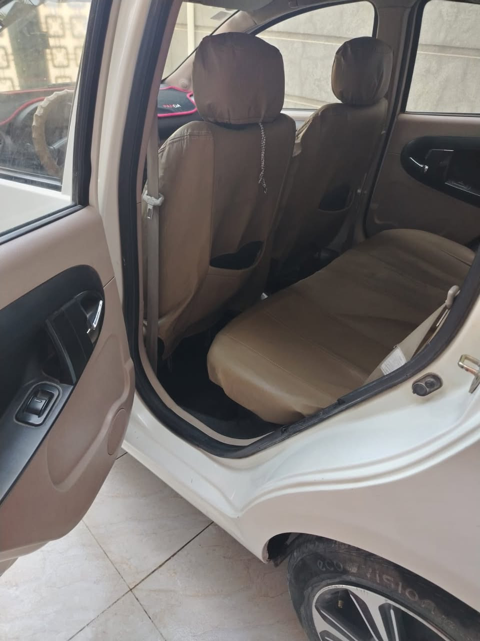 باندا 2013 رقمها بغداد سنويه جديده تحويل مباشر 
ماشيه 47 الف  يعني اخت الجديده. 
مكفوله من كلشي
 مكاني بابل سعرها 54  
للاتصال ***********
