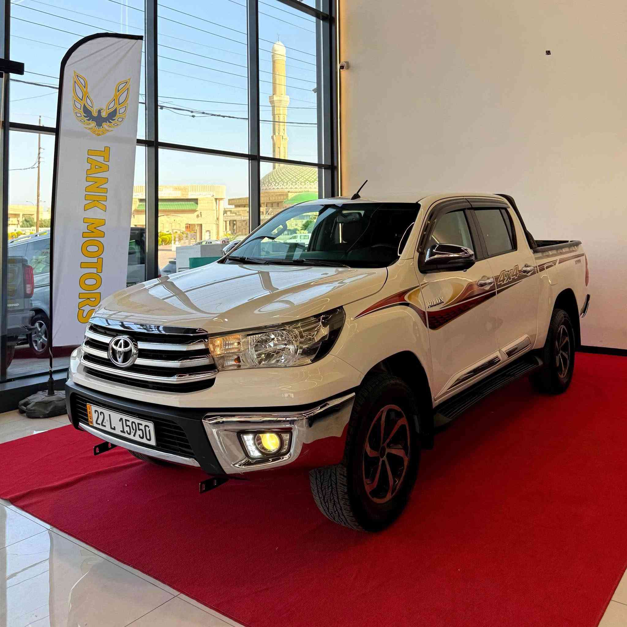 🛎 🔱السلام عليكم 🔱🛎
للبيع سيارة تويوتا هايلوكس
TOYOTA HILUX 
وكالة شركة جيهان (تويوتا عراق)
موديل 2019
كير اوتوماتيك
فور ويل 4X4
ماشي 255,000 كيلو متر
ويل كب 18 انج TRD
كاميرا خلفي
داخل احمر
كشنات تبريد
مودات قيادة
مانع انزلاق
جامة خلفي سلايد
مطريات بيلادي
سيارة مكفول كفالة كلشي بشرط بدون ضرر و  صبغ و باقي كير و محرك و كهربائي كلة بشرط
سيارة رقم اربيل و تحويل ثاني يوم و سنوية ماصاقتة
سعرها 26300$
مكان اربيل معرض تانك موتورز
☎️***********
☎️*********** أربيل, العراق
