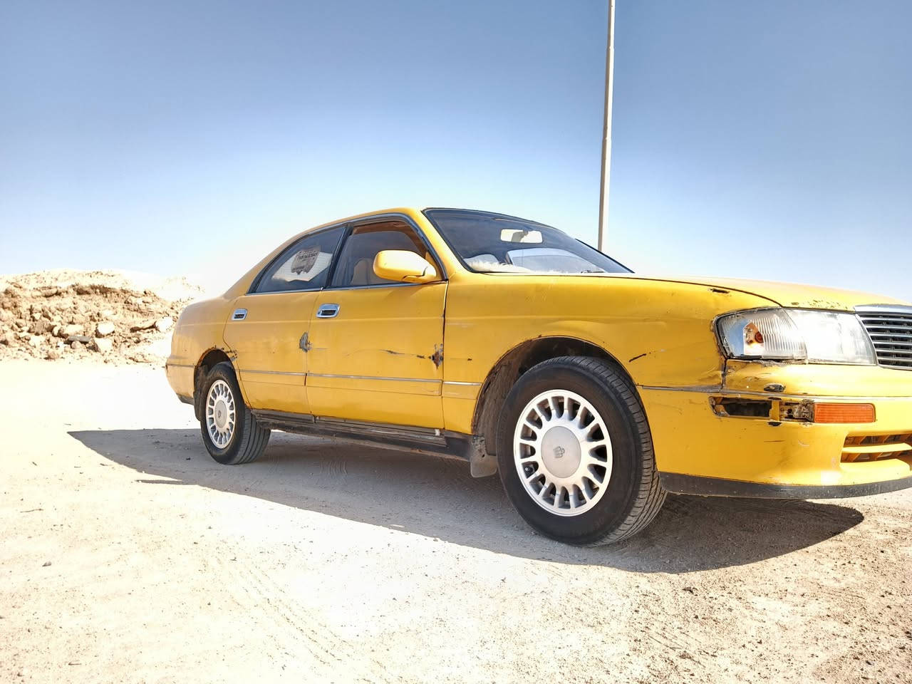 سلام عليكم سياره بطه البيع متصل سياره كفاله لا كصه ولا نقل سياره مكفوله محرك وكير جدد تبريد. ثلج🥶 حداده جديده تواير اربعه جدد سياره رقم بصره تحويل ثاني يوم مكان سياره البصره الزبير. اسعر 28وبيها مجال بصيط ارقم ***********
