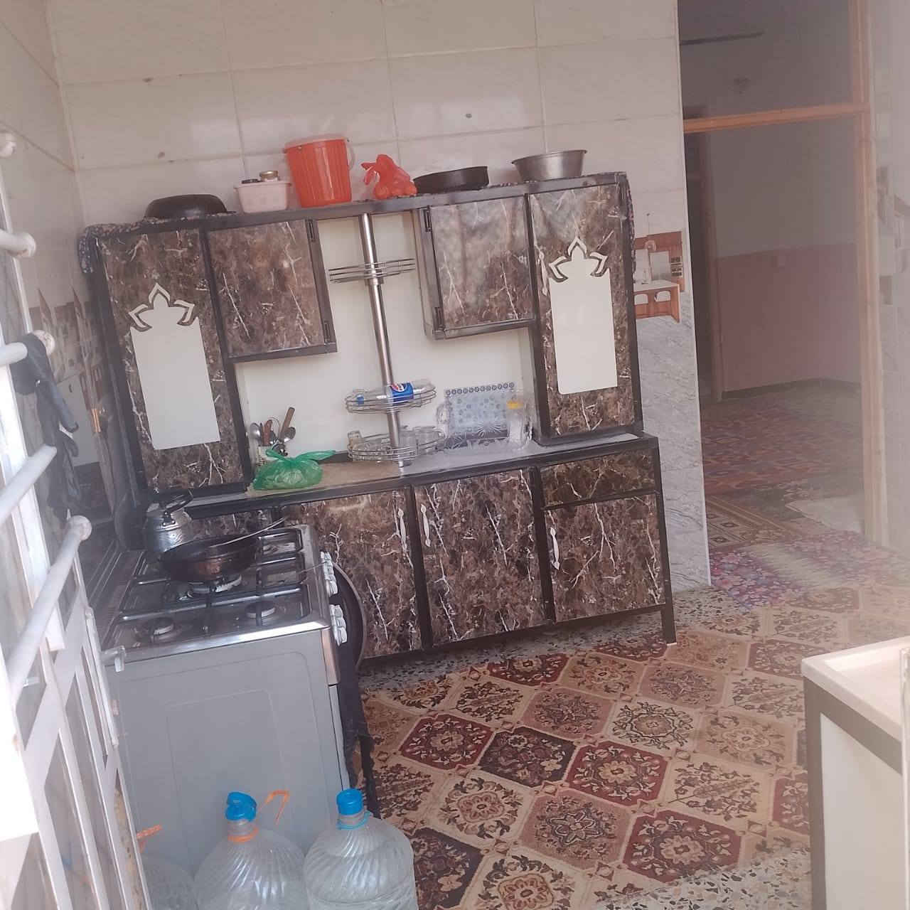 السلام عليكم دار للبيع المساحه ١٥٠ متر بناء حديث  العنوان زعفرانيه زراعي دور الصحه الثانيه  *********** السعر ٧٥ وبي مجال
