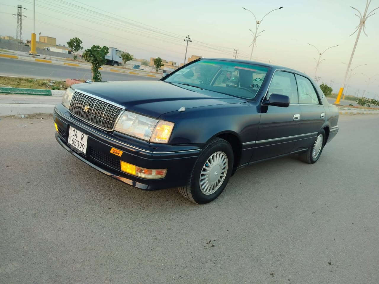 سلام عليكم راس ثور موديل97 نيلي رقم بصره نكليزي  سنويه جديده هزته بعدهي مامنتهيه مكفوله كفاله من ضربه والكص والنقل والتجيه والكلبه  كرستال اصل مكينه   وكير فيفيتي مكفولات شرط الفحص تخم تاير حداديه جديده وره وكدام دواخله حلوه حيل تنتته لايلون شاشه تاب  سياره جاهزه من كلشي سعر68  مكان ناصريه ***********
