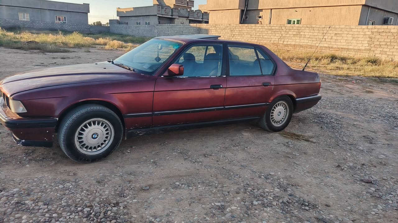 بي ام 730 محرك 6 الكير البك يصفن مرات الكشر نضيف لامعجون ولا ضرر تايرات نص عمر باتري جديد صدر درايم شفتات اكسن دبلات كلو فول كهربائيات كلها شغاله سلايت شغال شرط ترايك 200 رقم دولي بسمي سنويه لل 31 شرط التحويل السعر 35 بيها مجال   ***********
