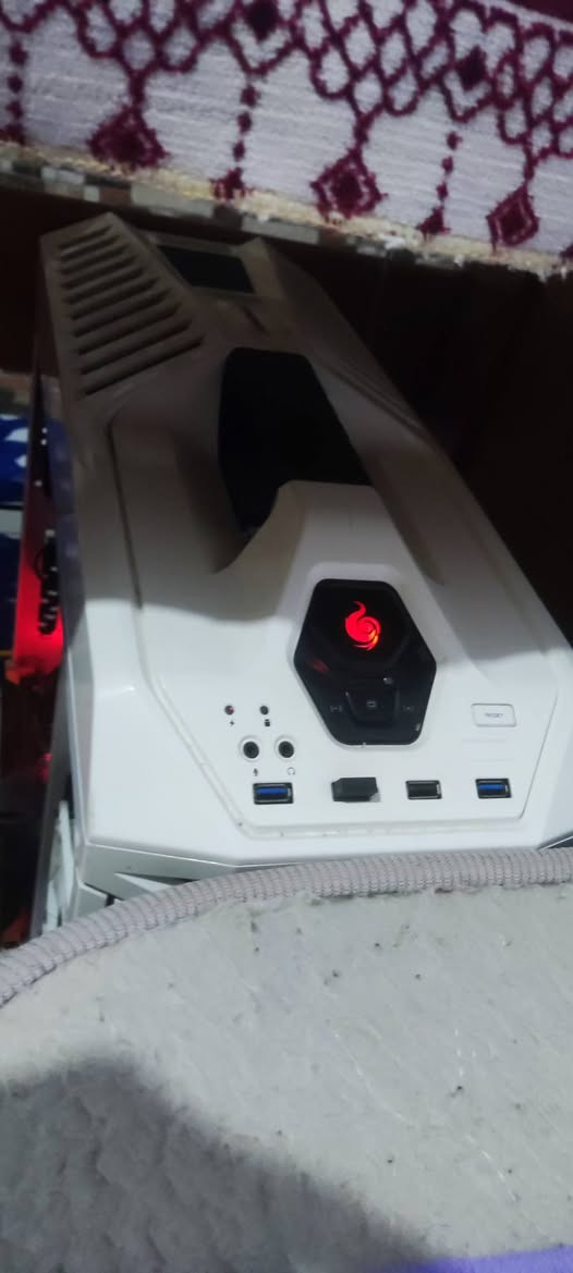 Cpu.................I5: 10400f -----💯
Carte mère : ASRock H510m HDV m2se....👌🏻

GTX 1080 8G OC special edition palit 🤩

Ram : 8+8:16 g 3000mhz RGB 🌈 

Aliments : cooler master 700watt+80❤️

Refroidissement CPU : hyper 🥶 

Stokage : SSD 250g🤗

Boîte gaming : Stryker 🦾☠️

تقدر جي تسي فدار وتشوف بعقلك 💯

Prix 10


**إذا كنت صاحب هذا الإعلان وتريد حذفه لأي سبب، رجاءا أرسل رسالة إلى الدعم الفني**