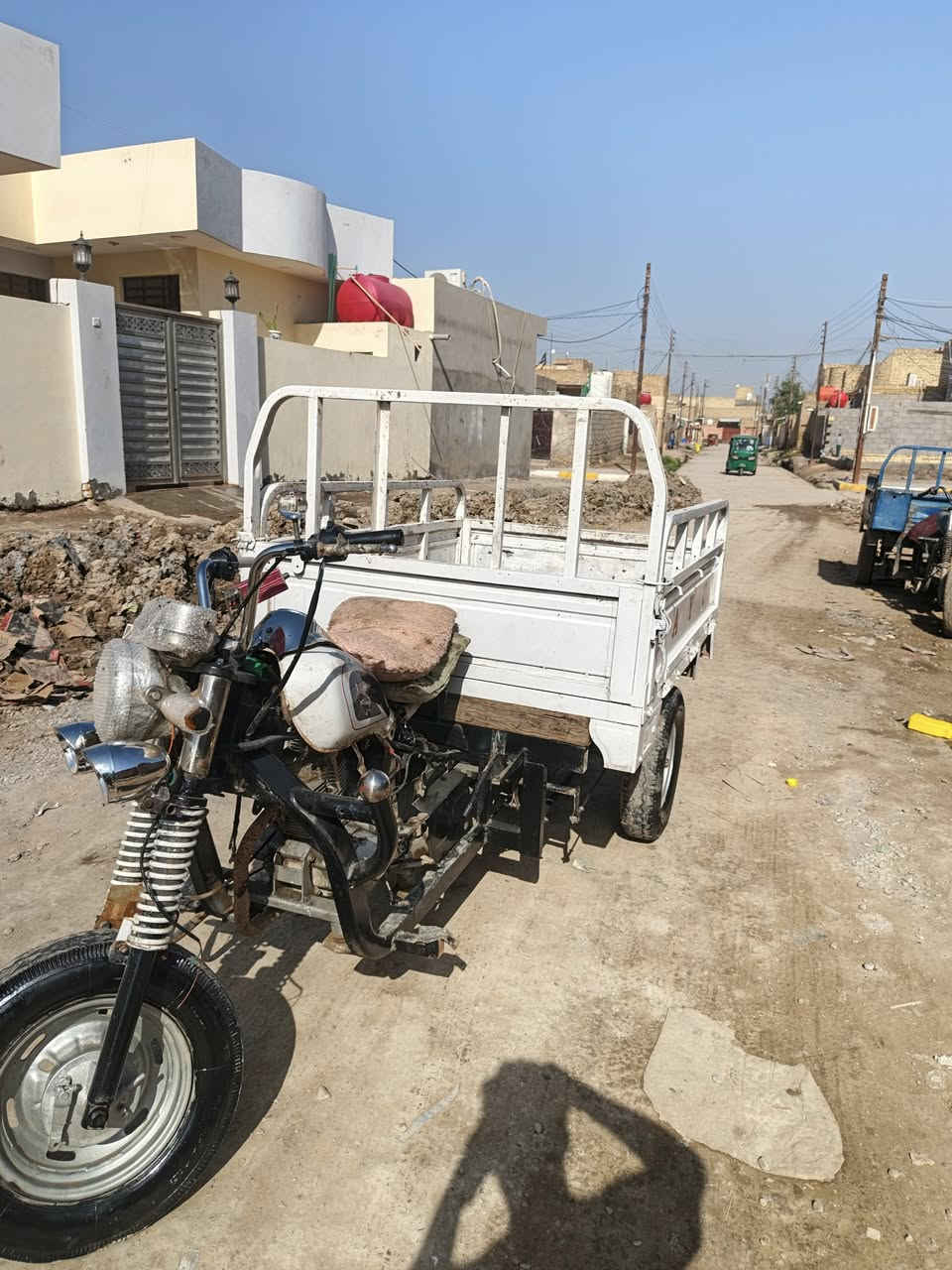 سلام عليكم ستوته للبيع مديل 18 كلك كلك ولبليته موجوده محرك نضيف ستوته هسه توني معمره دبلات جديد شاير لايت بكلايتات الله شاهد ستوته خير من الله السعر 850 وبيه مجال بصيط الرقم *********** مكاني قلعه سكر
