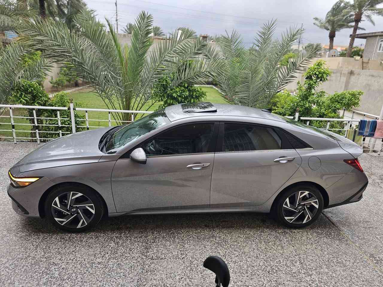 دخول جديد هونداي النترا موديل 2025 ماشيه الف مايل زيرو مواصفات فتحه بصمه سايد بريك بصمه شاشه متصله تجتل ويلكب كروم لد وزنون رادار امامي خلفي جانبي 
تحديل مسار قياده ذاتيه تحكم ستيرن بل كامل لد خلفي امامي ماشيه الف مايل زيرو مكينه 2000 دوش السياره حالين بغداد دخول جديد مصلح كامل حادث بسيط موضح
بارد بلجنه فقط لا تبديل ولا صبغ السياره ليبل واحد 
حلوه السياره كلش ونضيفه مابيه ولا نقص اي ستفسار خاص السعر كتب بل تعليق يوصلك السعر العنوان بغداد جسر ديالى القديم شارع الخدمي العريفيه 
ملاحضه-- السياره بدون رقم 
***********
