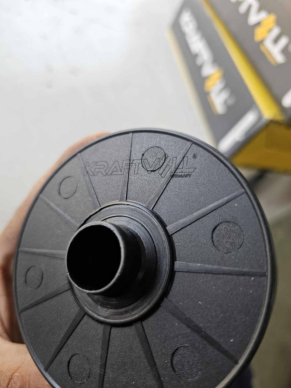 فلتر زيت رينو كابشتر 
-  ماركه كرب فول الماني ( 18 الف) يوجد توصيل لكافه المحافظات


**إذا كنت صاحب هذا الإعلان وتريد حذفه لأي سبب، رجاءا أرسل رسالة إلى الدعم الفني**