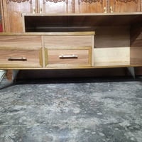 ميز بلازمة  تركي اخو الجديد كلش نضيف وديكوه حلو   سعر 50قفل شتلات دخول...