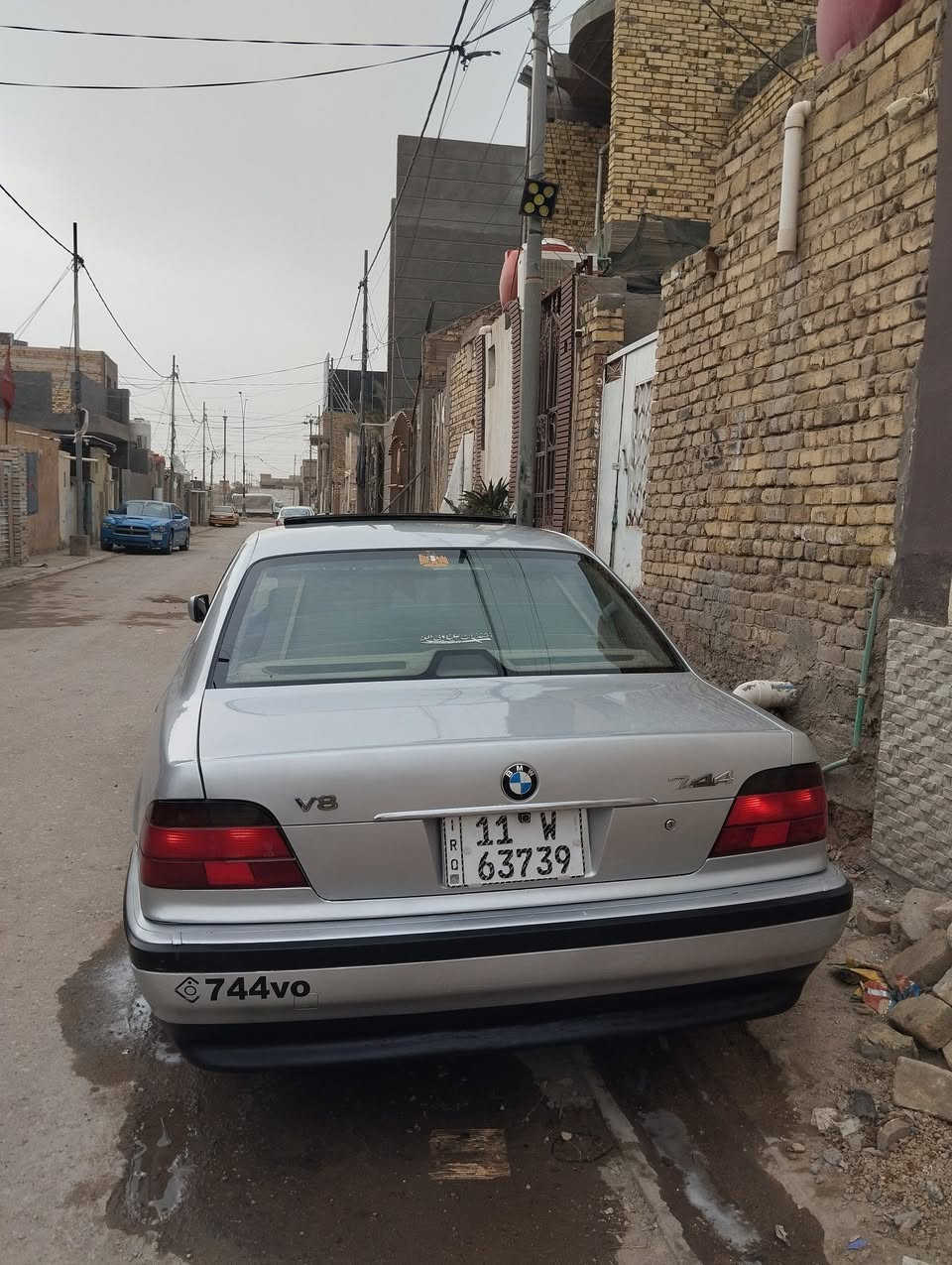 للبيع bmwخفاش 
744 اصل 
8سلندر
موديل 96 
داخل اسود 
لون سلفر 
السياره كفاله من كلشي كير حدايه تخم تاير 
فقط صبغ جماليه 
السياره كلها عل بلاد 
رقم بغداد الجديد بسمي سنويه لل 30 
شادلها منضومه زنون عالي 9200V
مكان السياره ديوانية 
السعر 95 $
رقم التلفون ***********
