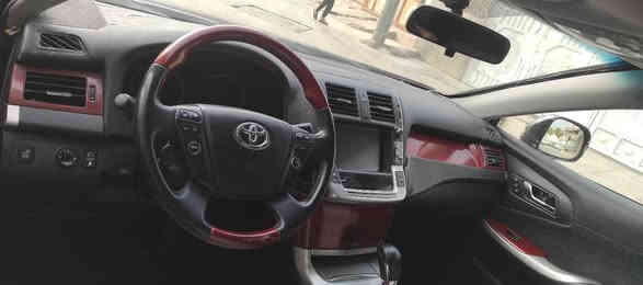 majesta 2012 
موسسسس
گێڕو مەکینەی سفررە بێعەیب دەبڵ ئیکۆ 
سلاید 
شاشەو کامیرە سێ گێڕ عادی کوشنو شتی لۆک نەدڕاوە 
کارەبایو خەزن 
تەبرید ساردو گەرم بەشرت نیزام سبلت 
سەیارەکە دەرەوەی جوان نیە سەقفیجوان نیە لێدرانی هەیە بەڵام گێڕو مەکینەو کارەبای بەشەرتە مەکینە لۆکی خراوەتە سەر 
شوێن کەلار سعر 38
***********
