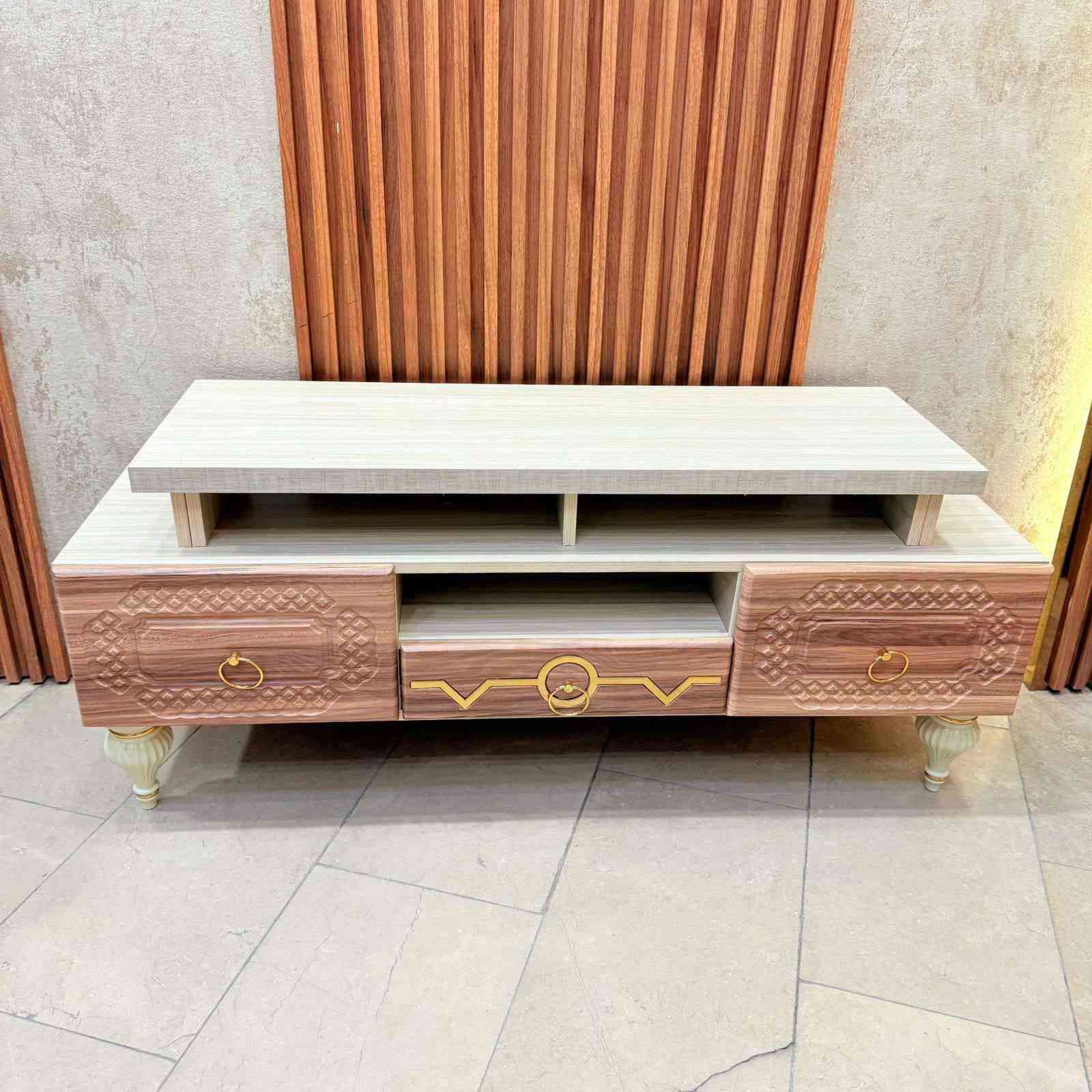 ميز بلازما 120 سم 
ارتفاع 50 سم 
عمق 35 سم 

السعر 90  الف
التوصيل  داخل بغداد 5
اطراف 10
محافظات 15 الصويرة, واسط


**إذا كنت صاحب هذا الإعلان وتريد حذفه لأي سبب، رجاءا أرسل رسالة إلى الدعم الفني**