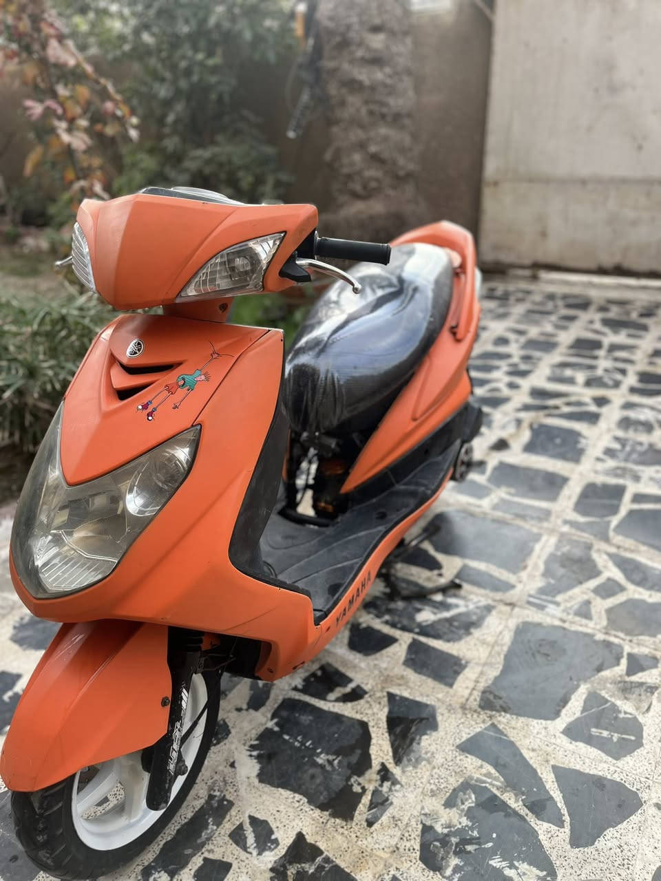 السلام عليكم شباب سكنس فحل للبيع مكينة ٦١ كلجات رياضي شلعة ومعدل خير من الله السعر٨٥٠وبيها مجال اتصل وتدلل رقمي *********** موجود واتساب مكاني بغداد الأمين الثانية
