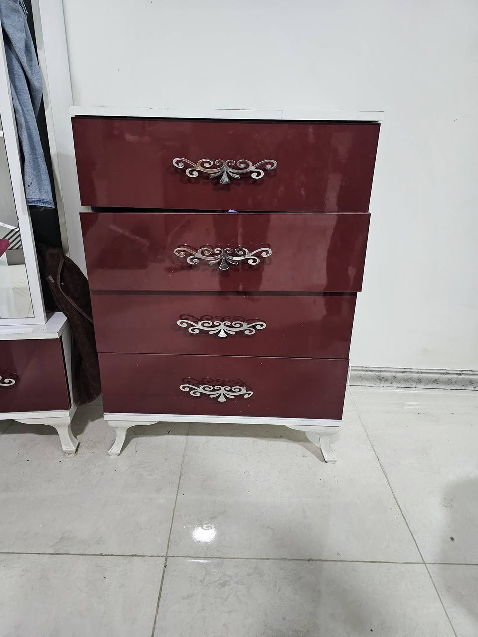 سلام عليكم 
غرفه نوم للبيع ٢٥٠


**إذا كنت صاحب هذا الإعلان وتريد حذفه لأي سبب، رجاءا أرسل رسالة إلى الدعم الفني**