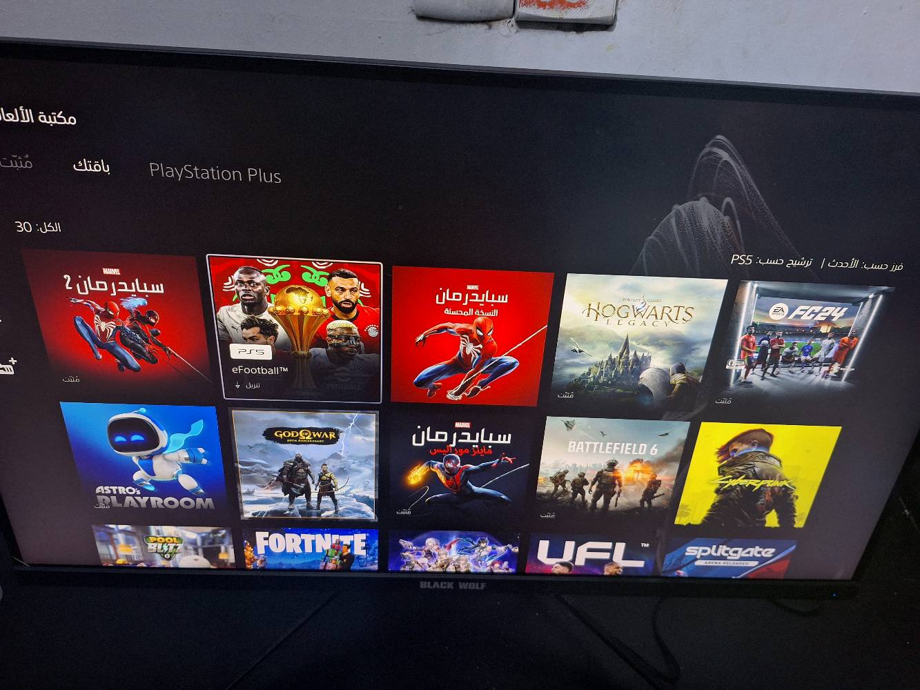 السلام عليكم
بلي فايف فات امريكي نضيف ما مفتوح مع ملحقاته توجد داخل الجهاز مجموعة العاب عنواني بابل سعره 450