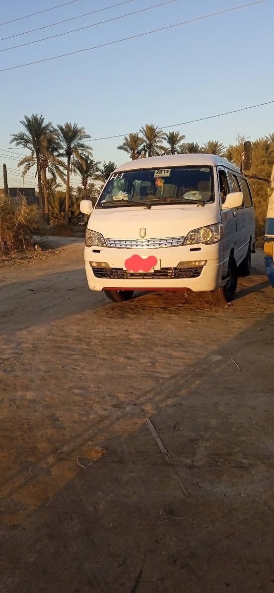 من رخصت الاستاذ عندي جنبي اجوان مكفوله تبريد رقم بابل كامره شاشه كبيره مساعدة شخط بصيط كلشي ممثلين واضح بلصوره بسمي مكان السياره اسكندريه ***********
