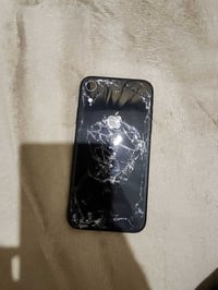 آيفون XR ١٢٨ • بطارية ابل أصلية • فيس ايدي معطل