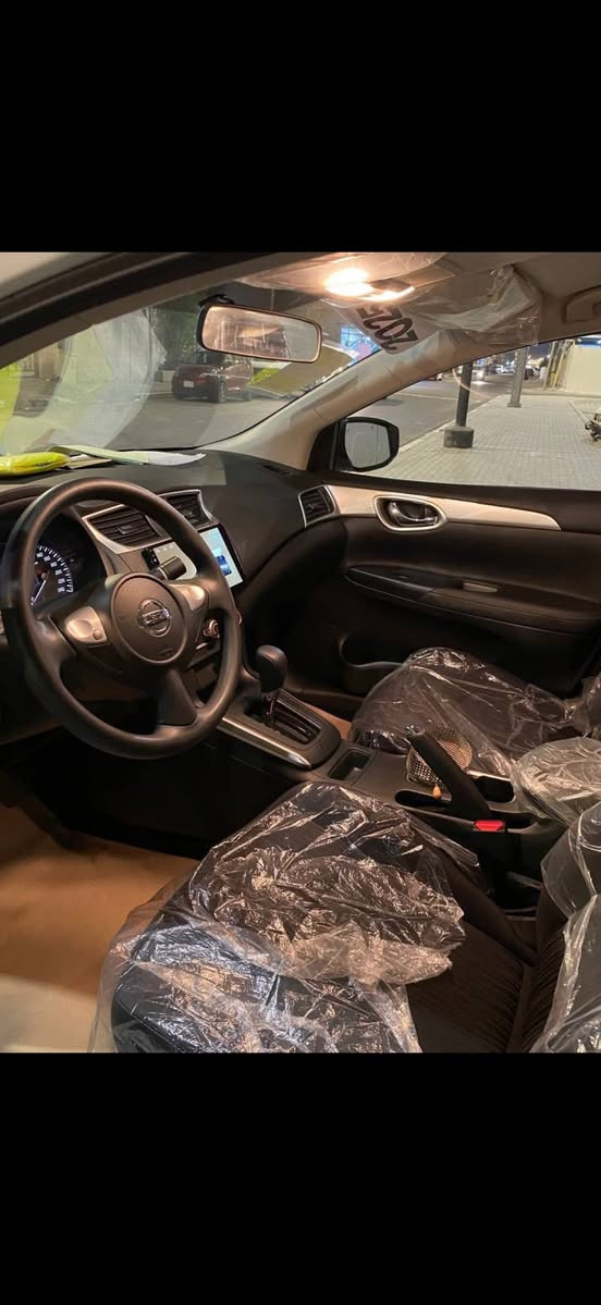 السلام عليكم
نيسان سنترا 
ماشيه 6 الآف زيرو
وكالة مجانيه
كفاله عامه
رايدها 128 بيها مجال كلش قليل
مكانها البصرة 
***********
