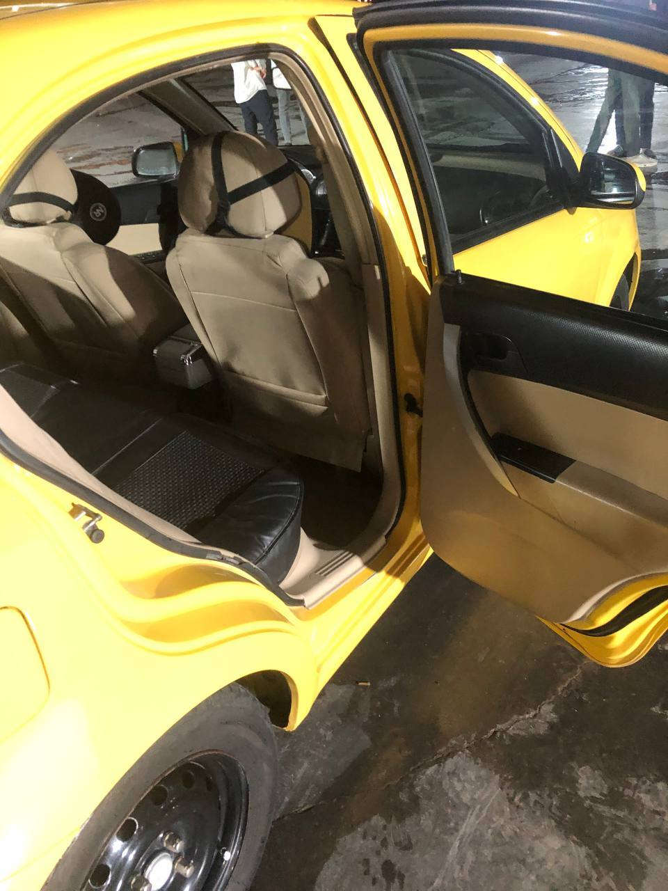 السلام وعليكم افيو للبيع مديل 11خليجي اوتو رقم بغداد نكليزي مصفره هيه و غرامات مصبوغه اثر جرد بيه بيه طخه ببس جاملغ الامامي تبريد ثلج جام اتو مري تحكم اتو دوشمه حته التنته جاهزه للاخير عليه منضومه غاز ستوني شاده جديده يعني انسه صرف السياره احلا من الصوره وجاهزه للاخير  السعر 65وبيه مجال حك الجيه العنوان بابل مركز الحله للستفسار ***********
