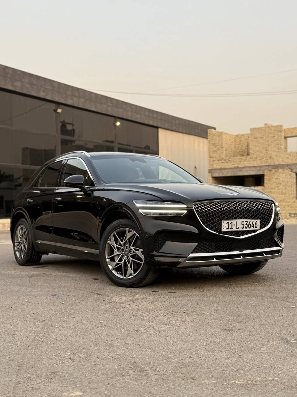 سلام عليكم 
للبيع جنيسز. 2023 GV70 
بيهه قطعتين تبديل لون شركه 
وباب السايق صبغ 
فول مواصفات 
رقم بغداد باسمي 
عنوان بغداد شارع فلسطين 
سعر 29 الف دولار 
بيع مستعجل ماكو هيج سعر 
***********
