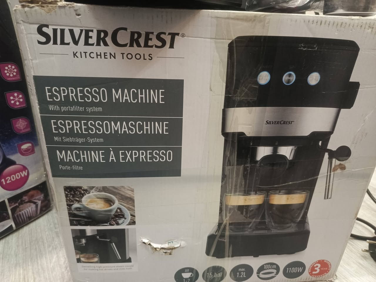 بضاعه امزون اصلي للبيع حسب، ما موضح بلصور(عجانات +مكاين ثرم +محضرات قهوه +قلايات هوائيه +ميكرويف  للتواصل على خاص او على الارقام تاليه ***********او***********عنوان موصل جانب الايمن يوجود توصيل ايمن ايسر متوفر بضاعه خير من الله تابعو وتدللون
