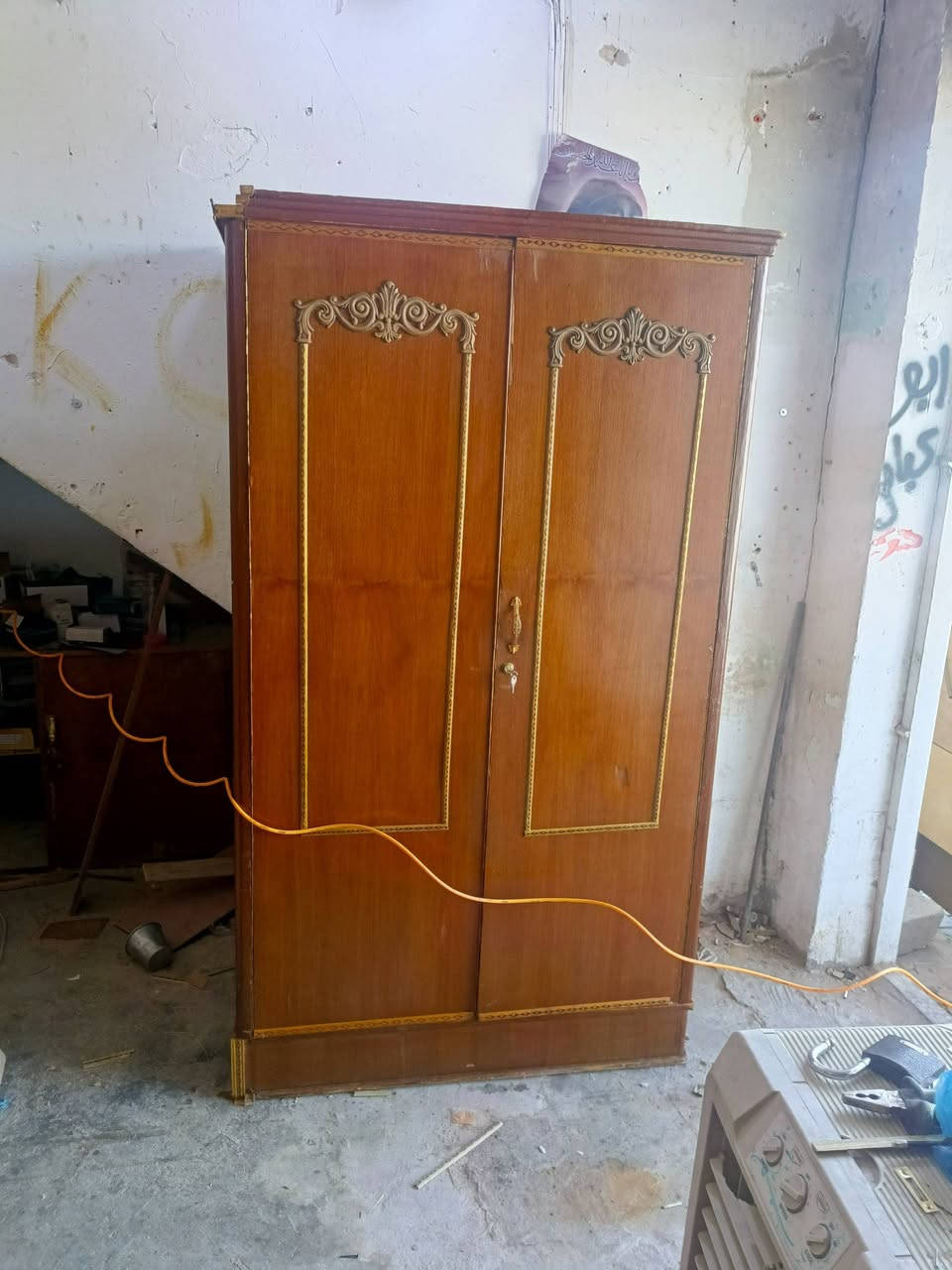 بوفيه متر ونص تزكام شرط سعر 85جربايه تزكام نضافه فول سعرها 80 كربلاء ***********
