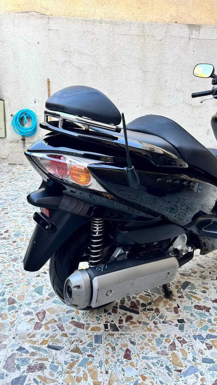 السلام عليكم
#تـــحفــه_فــنـيـه #رمبه_وكاله
ياالله فورزه MF صفر 10 S7 فول مواصفات جديده لوك  وكاله شركه  نظافة 💯بل 💯  لون مميز اسود ملكي فول   المواصفات 
7 كير 4 تحويلات +S7
مسجل راديو 📻 بلاد 
نظام سبورت +اوتمواتيك 
نظام GBS تتبع طرق 
تحكم ستيرن
بصمتين  +سويجين طوارئ 
اوكس موبايل 📱 
تجوه سبايدر خلفي 
عدة الشركه +كتلوكات الشركه 
سايد بريك +كلوب جنطه 
ستاند حساس 
الدراجه بحاله الوكاله بعدهه الجناي يتصل ويدلل مكاني الديوانية   رقم 📱 *********** مكلف بالنشر
السعر ٢٢ ورقة وبية مجال بسيط
