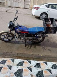 دراجة نارية • ٤٠٠ سي سي