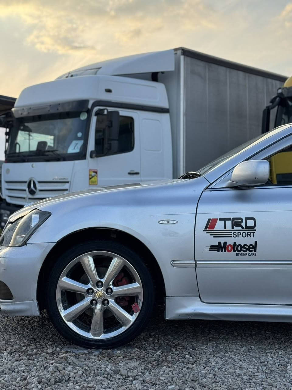 به ناوی خوای گه وره و میهره بان 
شاهینه 182 بێ دوکه ڵ ڕۆیاڵ بۆفرۆشتن  سه یاره که مه زبوته 
بێ عه یب.  هیچ گڵۆپی ناوشاشه ی ئیش ناکات مه زبوته به نزین وه ک 180ئه خوات بێ ته قه و ڕه قه.  عه یبی سه یاره که 
برێکی نه به سراوه شاشه که ی له مسی ئیشناکات  
سعری 45گه ڵا مه جال


**إذا كنت صاحب هذا الإعلان وتريد حذفه لأي سبب، رجاءا أرسل رسالة إلى الدعم الفني**