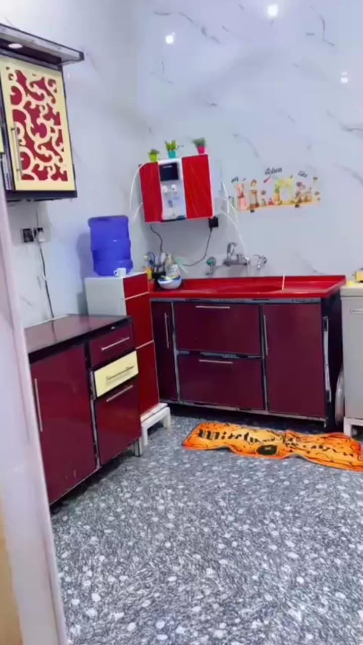 بيت لبيع ١٠٠م طابو صرف حي الفداء شارع ابو لبنان قرب لواقعه ***********
